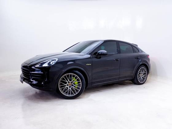PORSCHE CAYENNE 3.0 V6 E-HYBRID COUPÉ PLATINUM EDITION AWD TIPTRONIC S